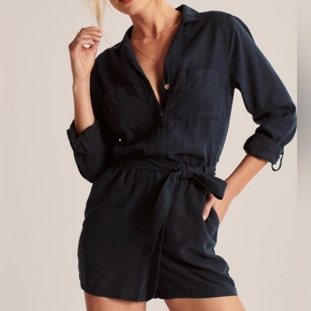 NWT Abercrombie Long Sleeve Romper